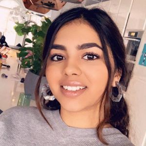 Meet your Posher, Caroline